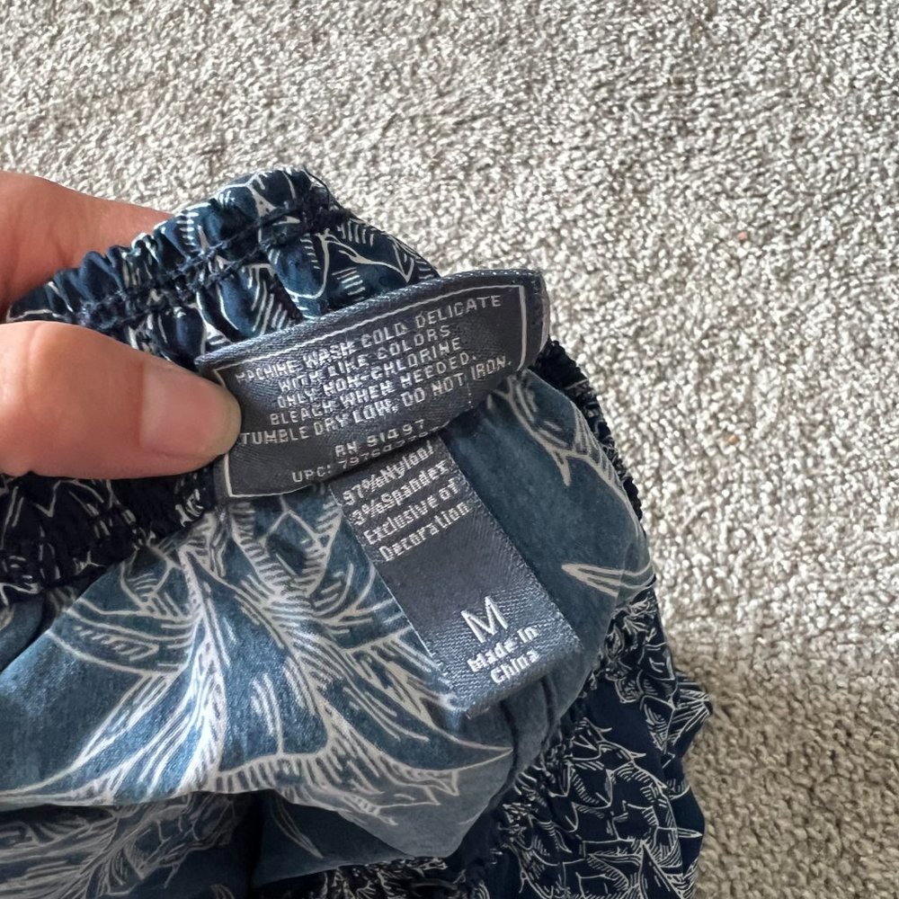 Lauren James shorts womens medium blue white pineapple printed‎ pull on athletic - Picture 10 of 15